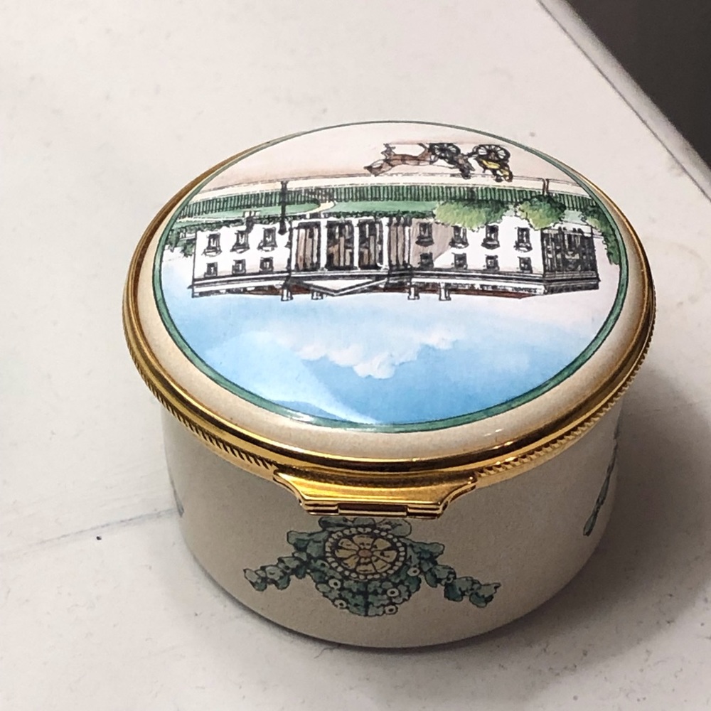 Mary Mclaughlin enamel trinket box - Picture 3 of 5